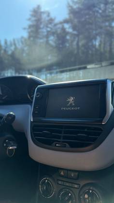 PEUGEOT 208 1.5 ACTIVE 8V FLEX 4P MANUAL PEUGEOT 208 1.5 ACTIVE 8V FLEX 4P MANUAL